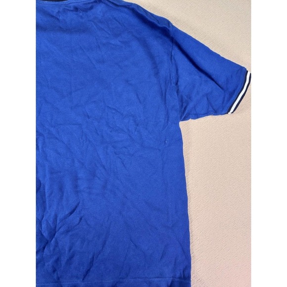 Badge Shirt Mens Medium M Stretch Blue Regular Short Sleeve V Neck Y2K NWT A3 - Picture 10 of 12